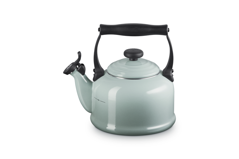 Le Creuset 2.1L Traditional Kettle - Sea Salt | 40102027170000