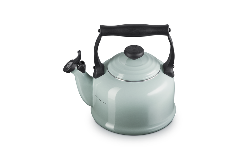 Le Creuset 2.1L Traditional Kettle - Sea Salt | 40102027170000