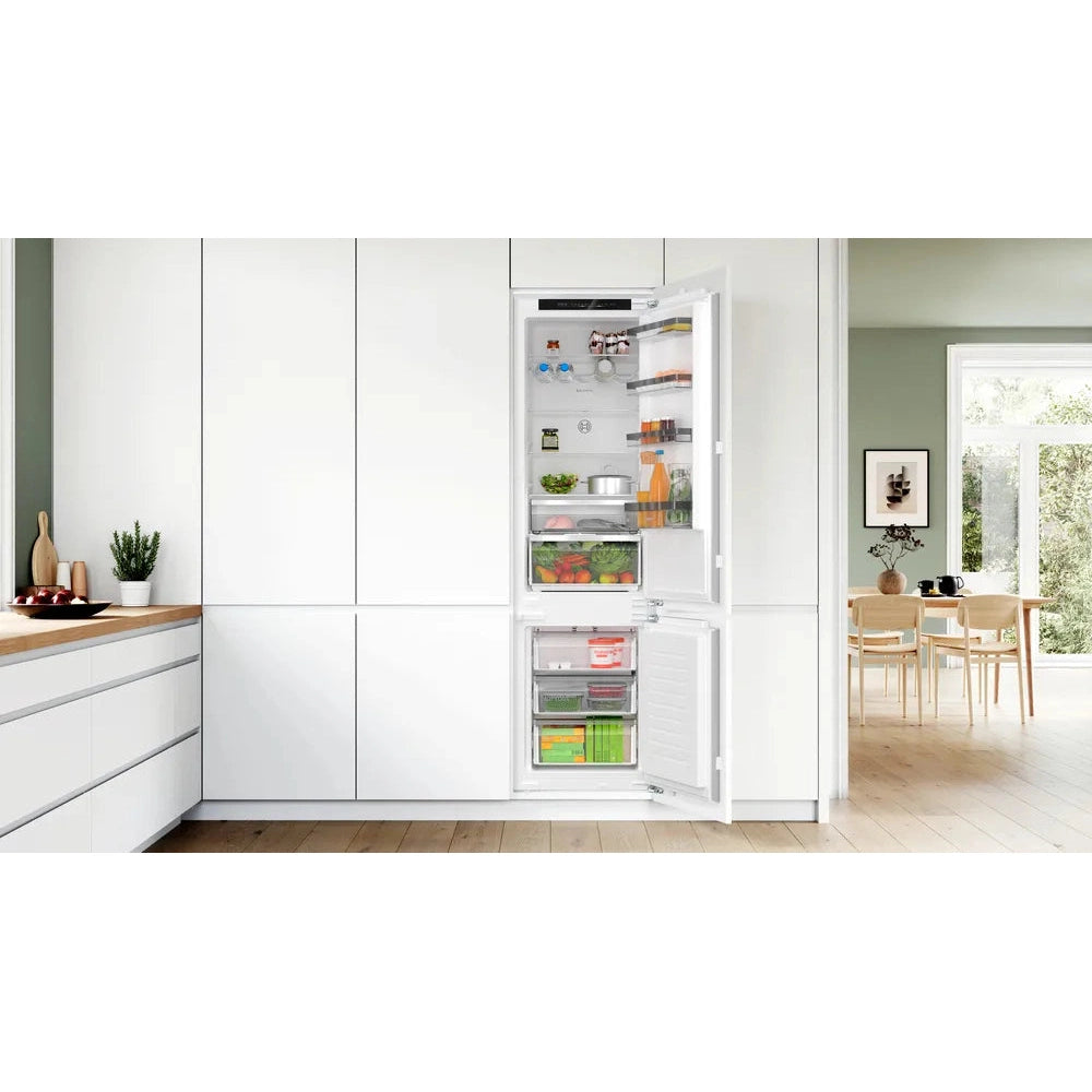 Bosch Series 4 Integrated Tall Fridge Freezer KIN96VFD0