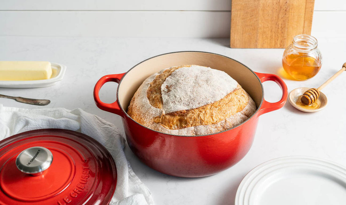 Le Creuset Signature 24cm Cast Iron Round Casserole - Cerise | 21177240602430