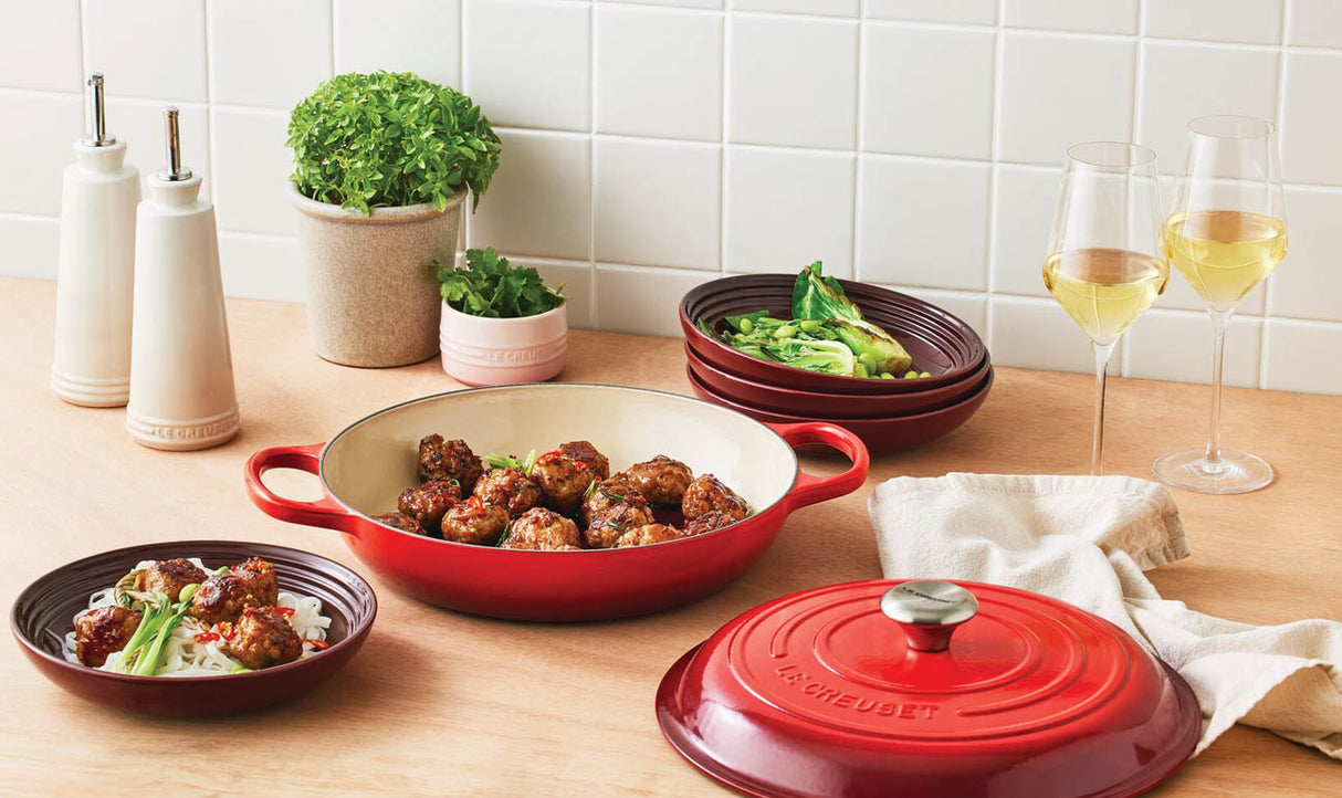 Le Creuset Signature 26cm Cast Iron Shallow Casserole - Cerise | 21180260602430