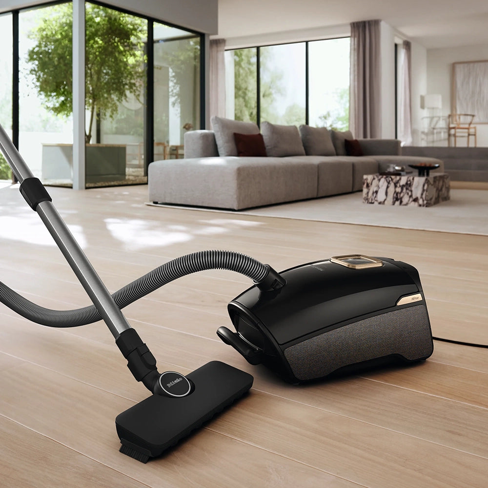 Miele Guard L1 AllFloor Vacuum Cleaner - Obsidian Black | 12652280