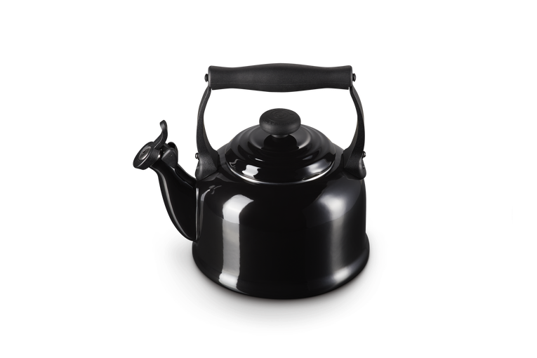 Le Creuset 2.1L Traditional Kettle - Black Onyx | 40102021400000