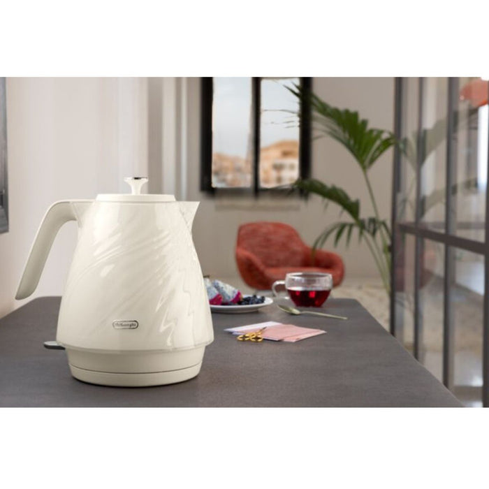 DeLonghi Ballerina Jug Kettle Cream KBD3001.CR