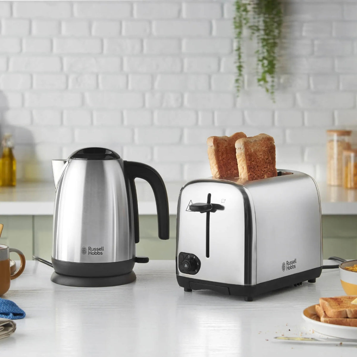 Russell Hobbs Adventure Kettle Stainless Steel | 23910