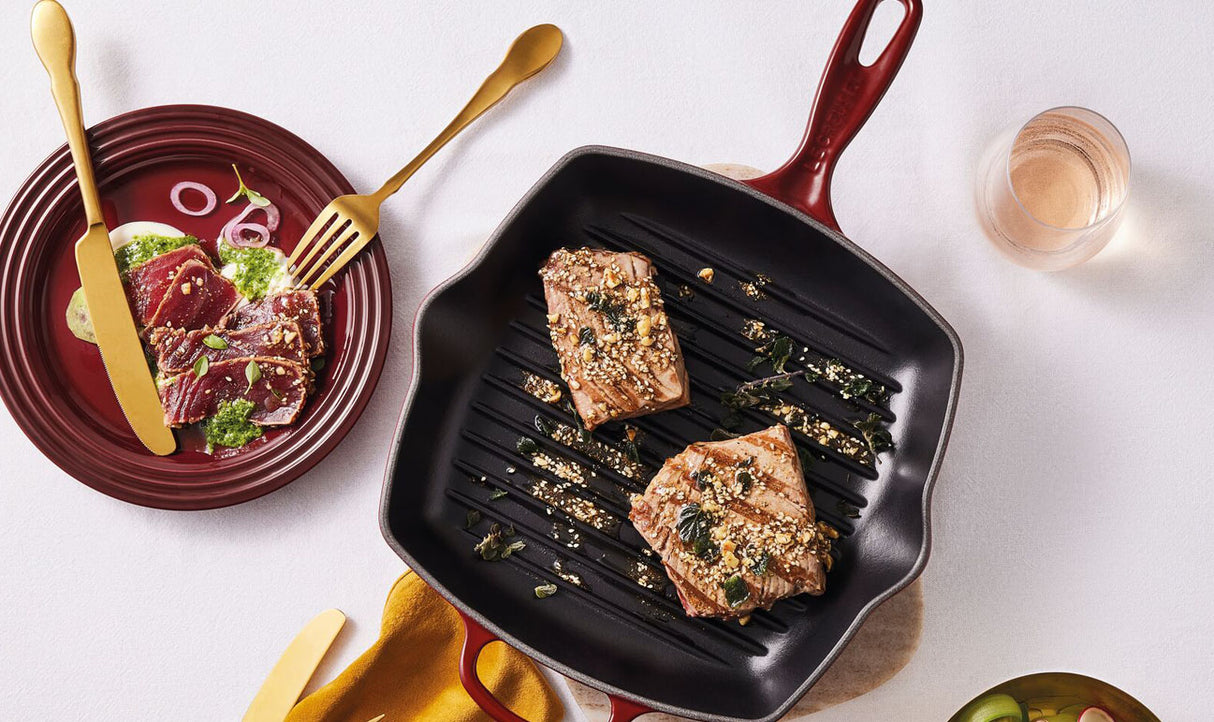 Le Creuset Signature 26cm Cast Iron Square Grillit - Garnet | 20183269490422