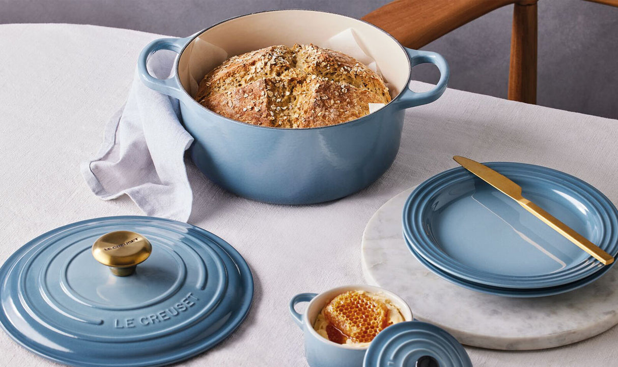 Le Creuset Signature 24cm Cast Iron Round Casserole - Chambray | 21177244344441