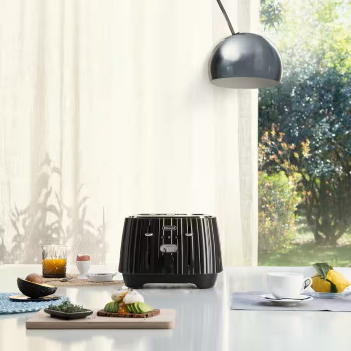 De'Longhi Ballerina Seta Toaster Black CTDS4003.BL